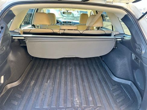 Used 2018 Subaru Outback 3.6R Limited image 6