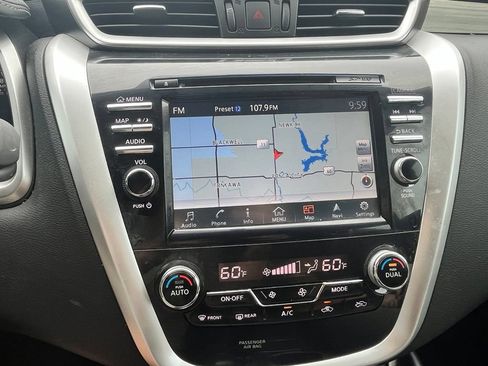 Used 2017 Nissan Murano SV FWD image 11