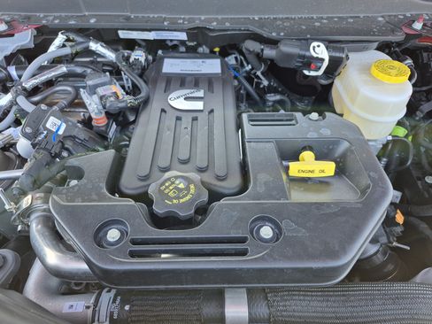New 2026 RAM 3500 Tradesman AWD/4WD image 24