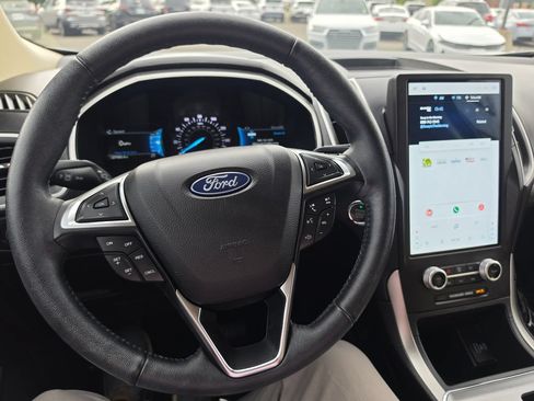 Used 2021 Ford Edge SEL w/ Convenience Package AWD/4WD image 17