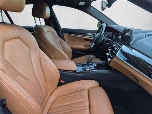 Used 2019 BMW 530e xDrive AWD/4WD image 22
