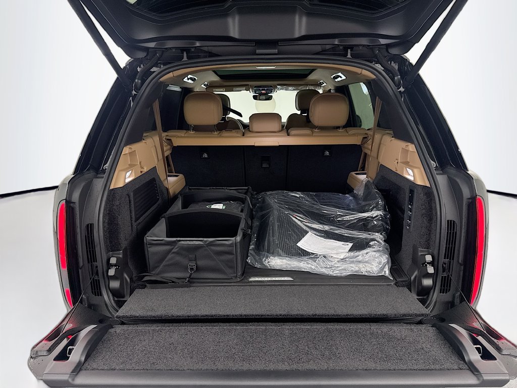 New 2026 Land Rover Range Rover Long Wheelbase SE AWD/4WD image 27