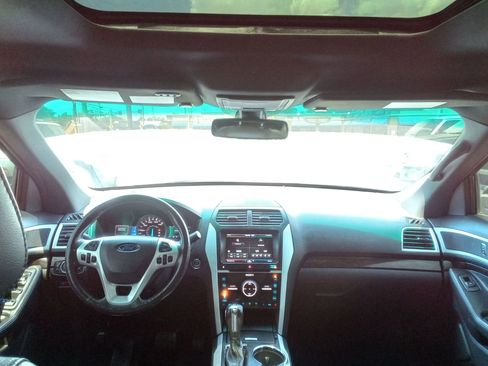 Used 2014 Ford Explorer Limited w/ Equipment Group 302A image 10