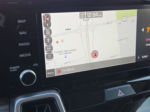 Used 2022 Kia Sorento EX w/ Panoramic Sunroof Package image 19