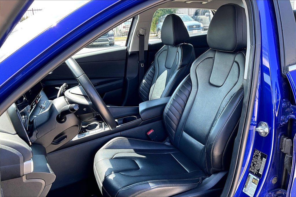 Used 2024 Hyundai Elantra Limited FWD image 29
