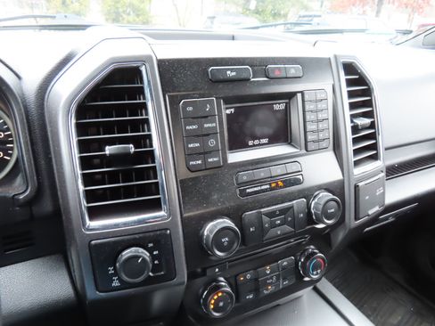 Used 2015 Ford F150 XLT w/ Equipment Group 301A Mid image 22