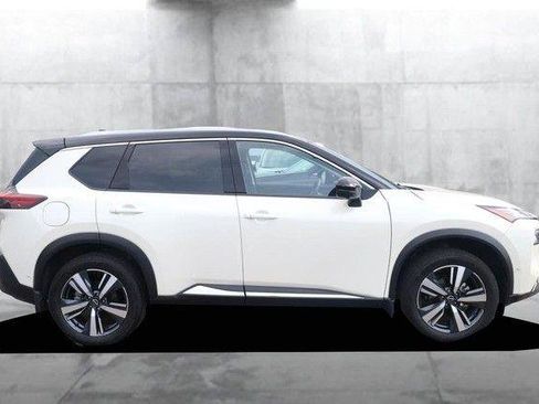 Used 2023 Nissan Rogue SL w/ SL Premium Package AWD/4WD image 5