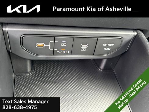 New 2025 Kia K4 LXS image 23