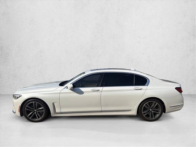 Used 2020 BMW 750i xDrive w/ Executive Package AWD/4WD image 2