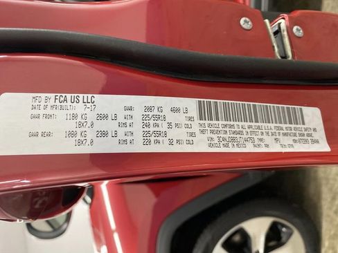 Used 2018 Jeep Compass Latitude w/ Popular Equipment Group image 38