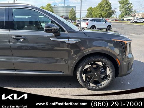 New 2026 Kia Sorento EX w/ EX Premium Package AWD/4WD image 6