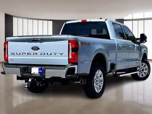 Used 2024 Ford F250 Lariat w/ Chrome Package image 6