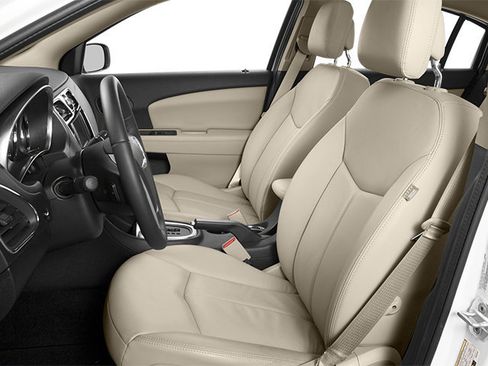 Used 2014 Chrysler 200 LX image 11