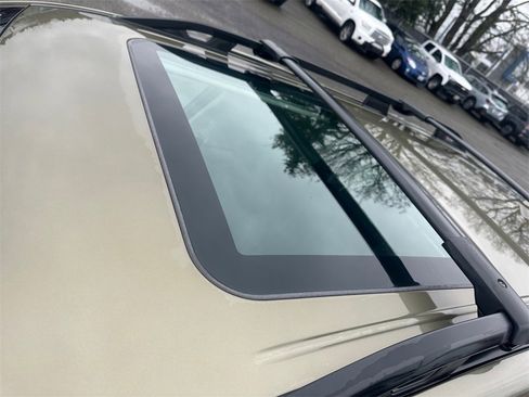 Certified 2023 Subaru Forester Limited image 23