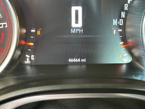 Used 2019 Dodge Challenger SXT RWD image 28