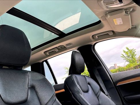 Used 2023 Volvo XC90 B6 Core w/ Climate Package AWD/4WD image 24