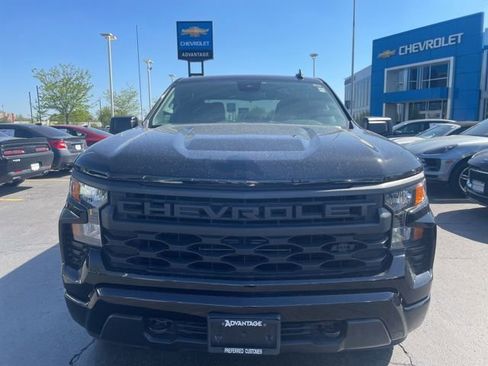 Used 2024 Chevrolet Silverado 1500 Custom w/ Turbomax Blackout Package AWD/4WD image 6
