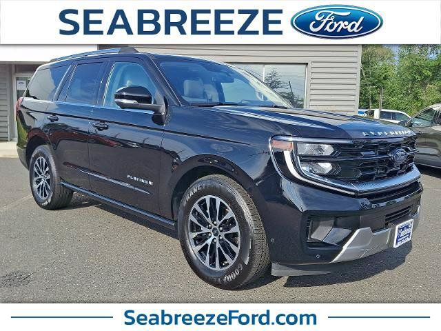 Certified 2025 Ford Expedition Platinum AWD/4WD image 1