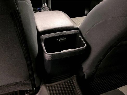 Used 2023 Toyota Tacoma TRD Off-Road image 11