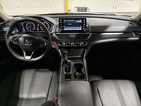 Used 2020 Honda Accord EX image 10