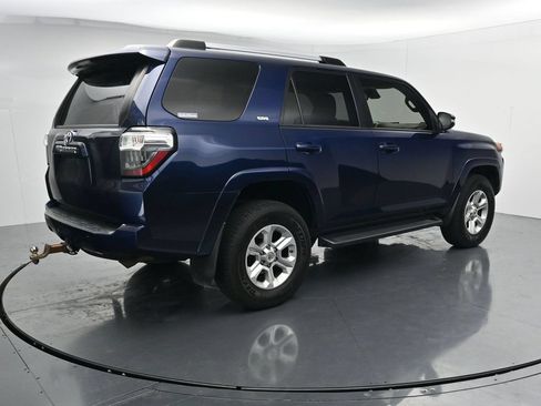 Used 2020 Toyota 4Runner SR5 Premium w/ Moonroof Package AWD/4WD image 8