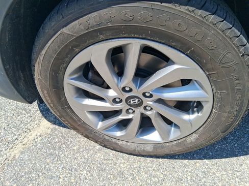 Used 2018 Hyundai Tucson SEL Plus FWD image 8