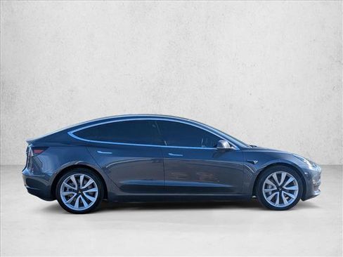 Used 2020 Tesla Model 3 Long Range image 4