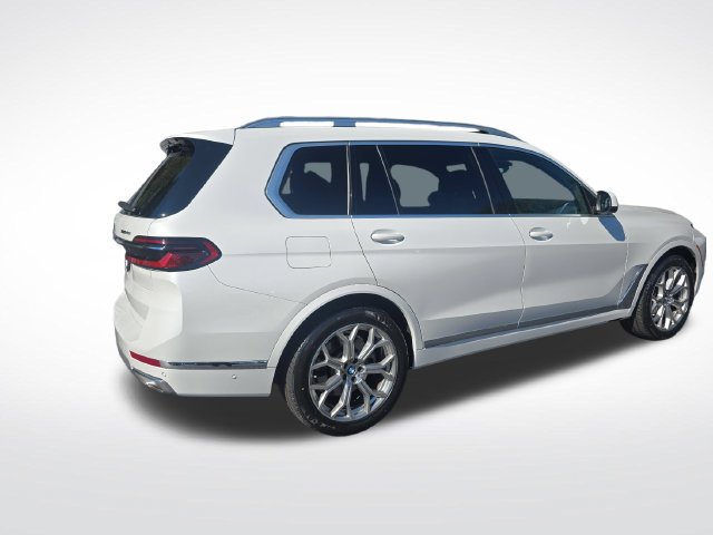 Used 2023 BMW X7 xDrive40i w/ Executive Package AWD/4WD image 6