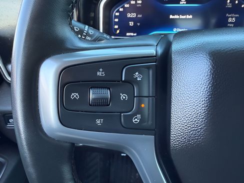 Used 2025 Chevrolet Silverado 1500 LT AWD/4WD image 15