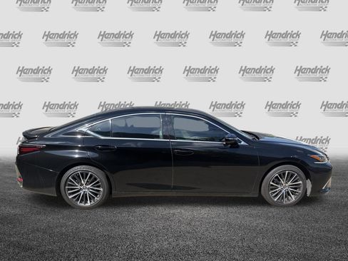 Used 2025 Lexus ES 300h w/ Premium Package FWD image 11