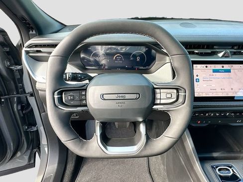 New 2026 Jeep Cherokee Limited image 7