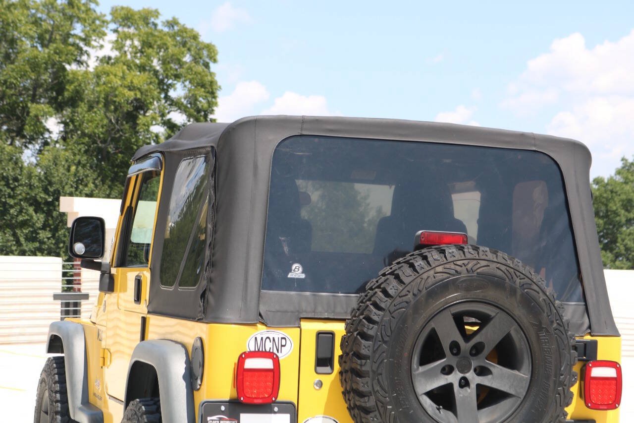 Used 2004 Jeep Wrangler X w/ Convenience Group AWD/4WD image 62