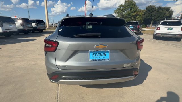 Certified 2026 Chevrolet Trax LT FWD image 7