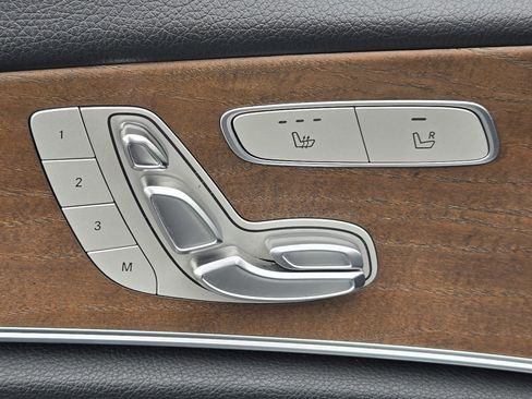 Used 2020 Mercedes-Benz E 350 4MATIC Sedan image 18