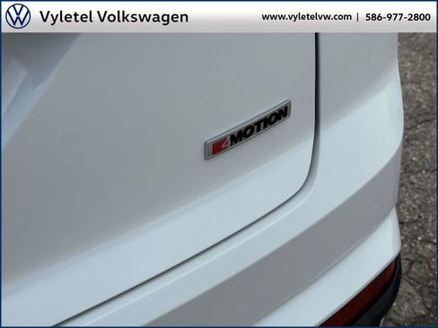 Used 2020 Volkswagen Atlas Cross Sport SE image 10