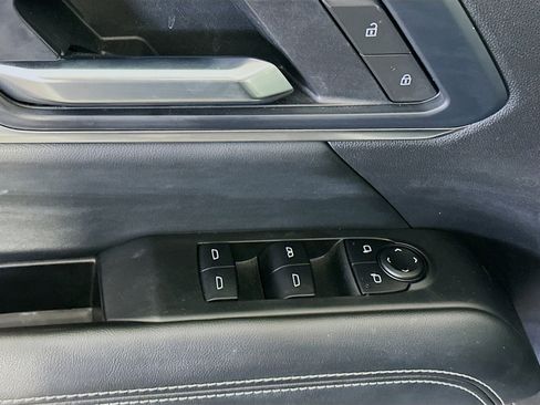 Used 2025 GMC Terrain Elevation AWD/4WD image 15