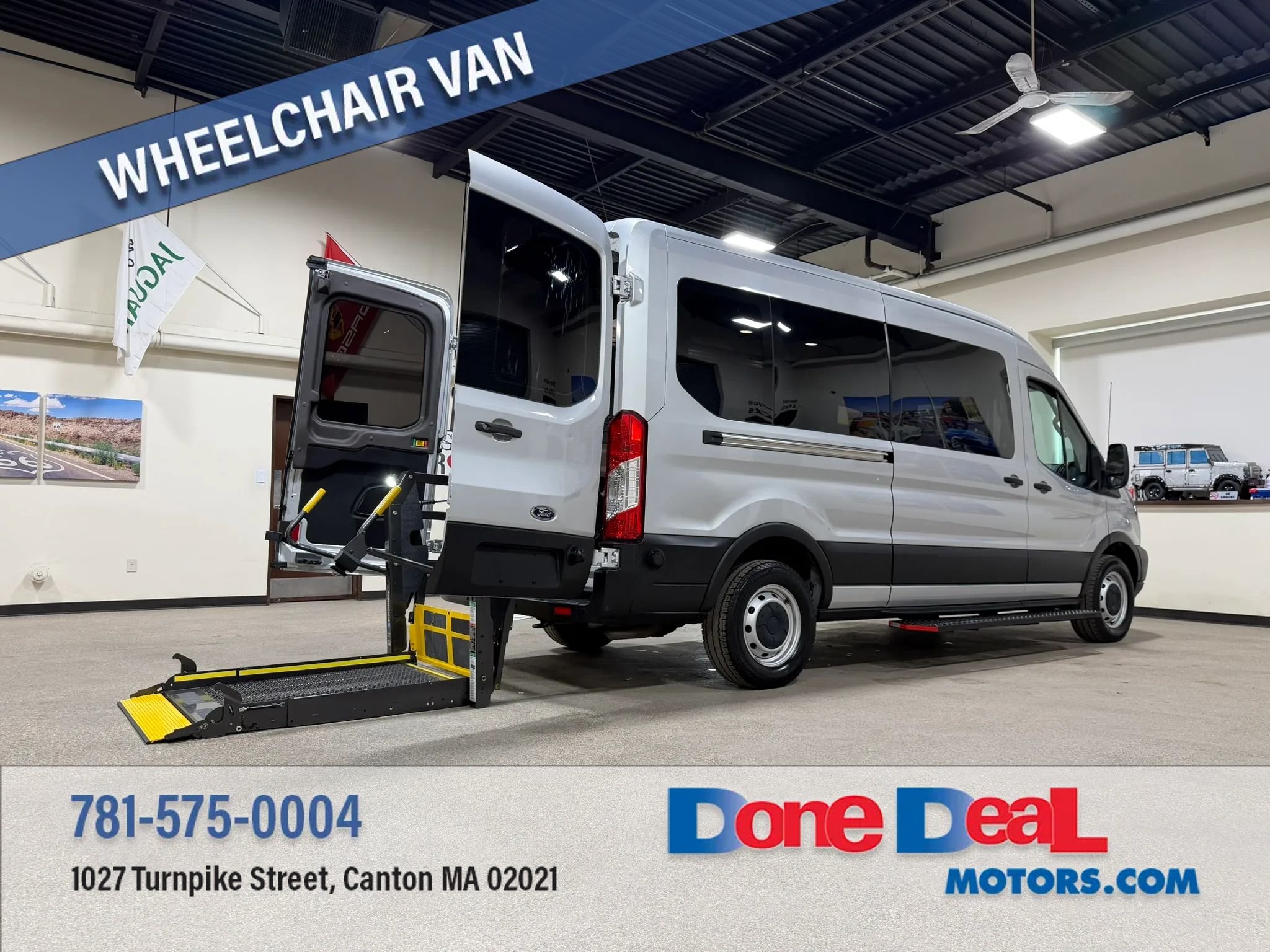 Used 2019 Ford Transit 250 148 Medium Roof RWD image 1