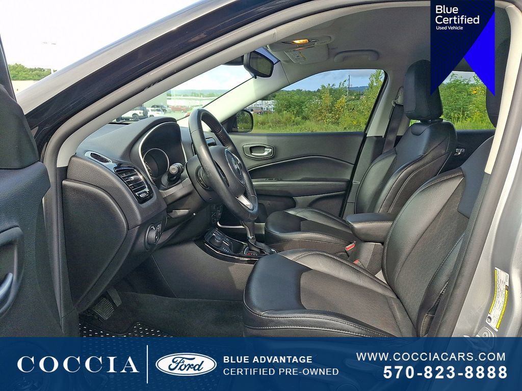 Used 2019 Jeep Compass Latitude AWD/4WD image 13