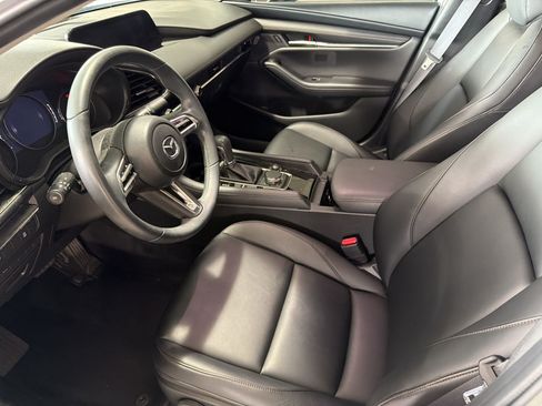 Used 2019 MAZDA MAZDA3 Sedan FWD image 4