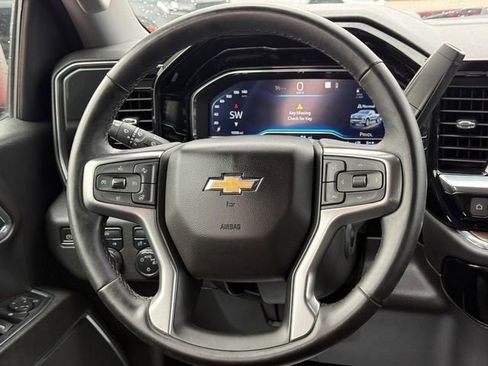 Used 2023 Chevrolet Silverado 1500 LT image 12