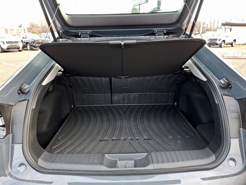 Certified 2025 Toyota Prius Plug-In Hybrid image 28