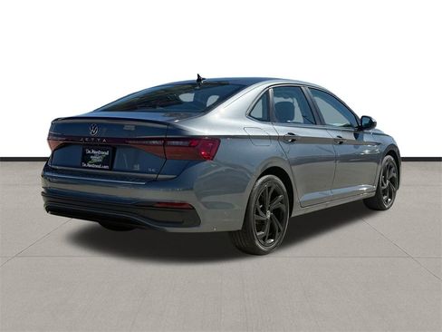 New 2026 Volkswagen Jetta SE image 5