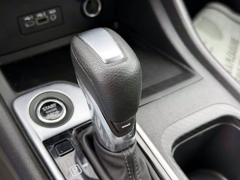 Used 2023 Nissan Sentra SV FWD image 30