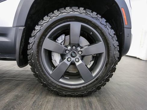 Used 2020 Land Rover Defender 110 SE AWD/4WD image 44