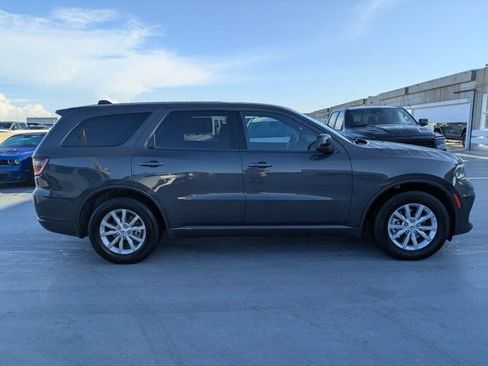 Used 2025 Dodge Durango GT RWD image 2