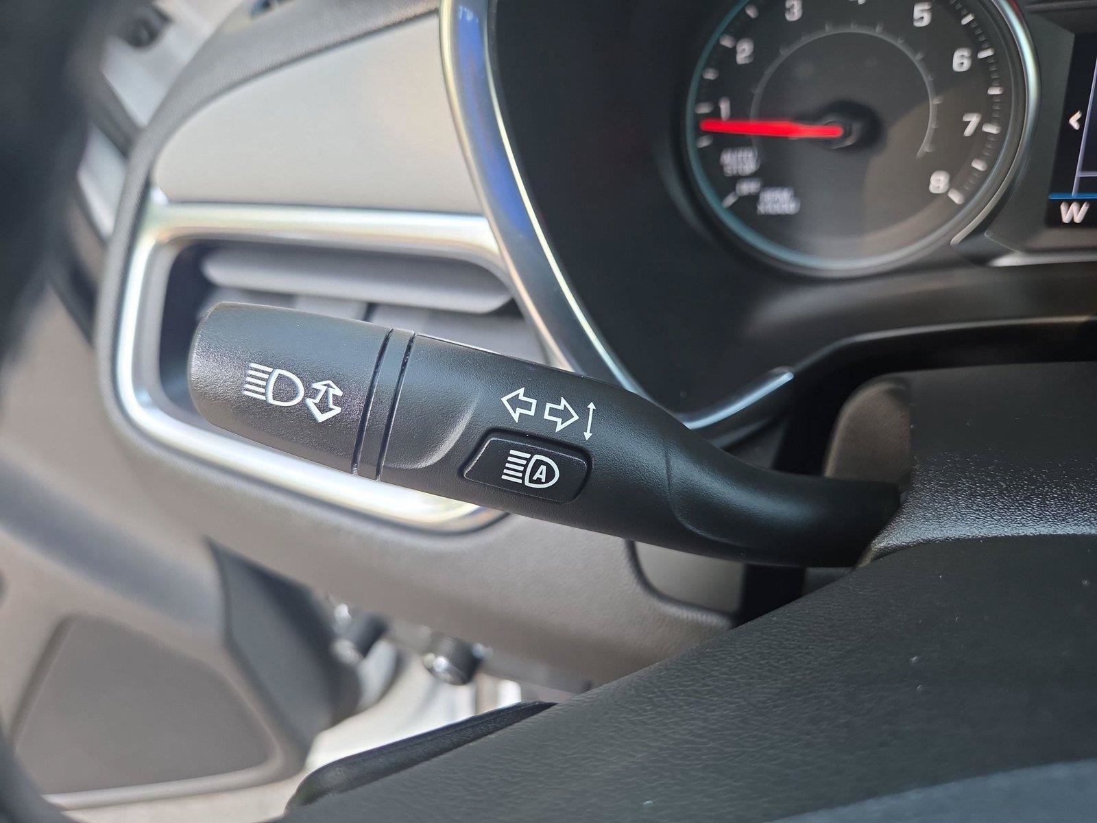 Used 2024 Chevrolet Equinox LT AWD/4WD image 14