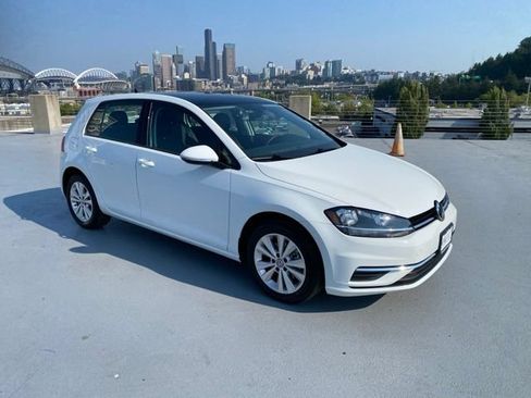 Used 2021 Volkswagen Golf 4-Door FWD image 23