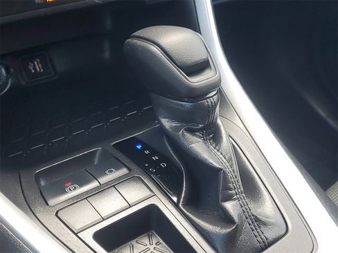 Certified 2024 Toyota RAV4 LE image 28