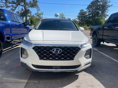 Used 2020 Hyundai Santa Fe SEL w/ Convenience + Premium Package FWD image 2