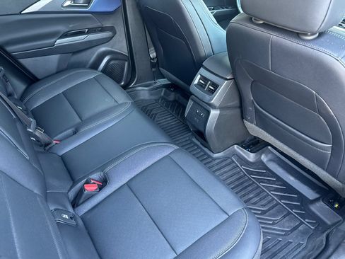 Used 2026 Chevrolet Equinox EV LT w/ Convenience Package II FWD image 19